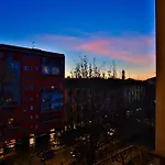 The Metropolitan Cozy Apartment Near Duomo + Wifi