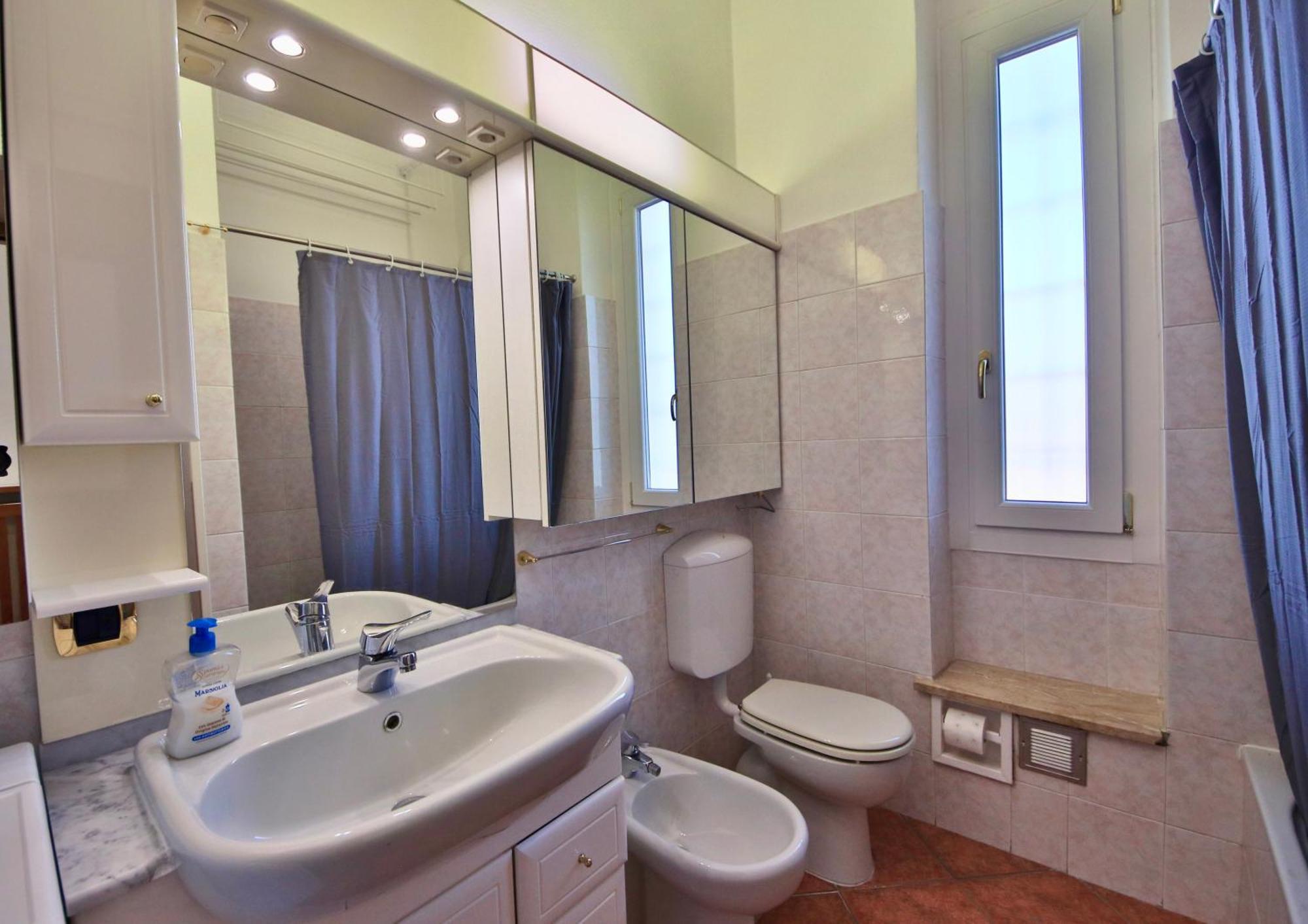 The Metropolitan Cozy Near Duomo + Wifi Milan