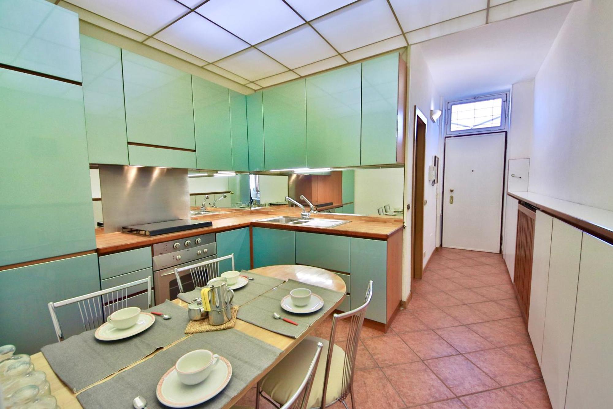Apartment The Metropolitan Cozy Near Duomo + Wifi