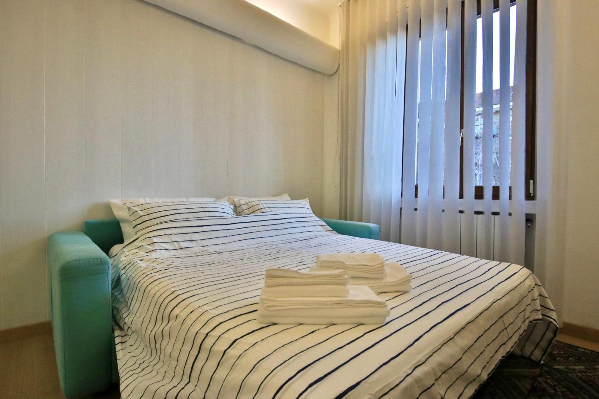 The Metropolitan Cozy Near Duomo + Wifi Apartment